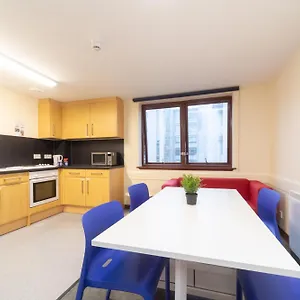 Apartamento Joivy Economy 4 And 5 Bed Flats, Close To Old Town And Royal Mile - Adults Only, Edimburgo